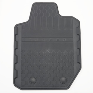 Tepih, gumijasti spredaj in zadaj, črne barve